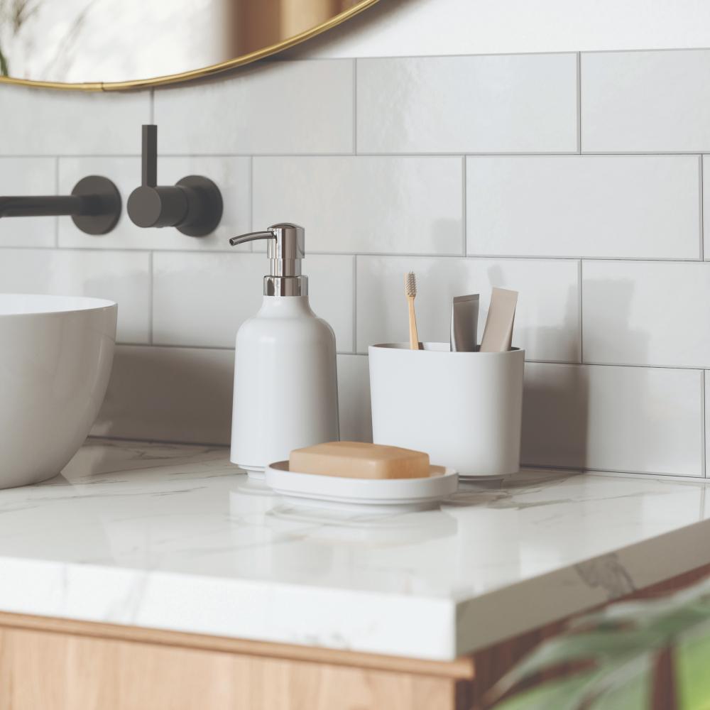 Umbra Step Toothbrush Holder White
