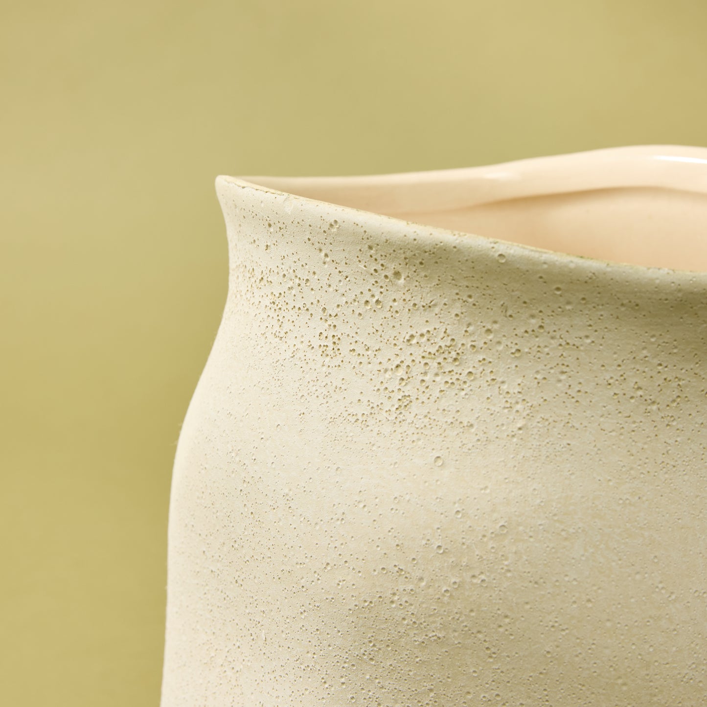 Rogue Maliah Pot