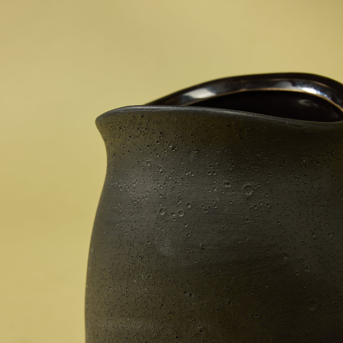 Rogue Maliah Pot