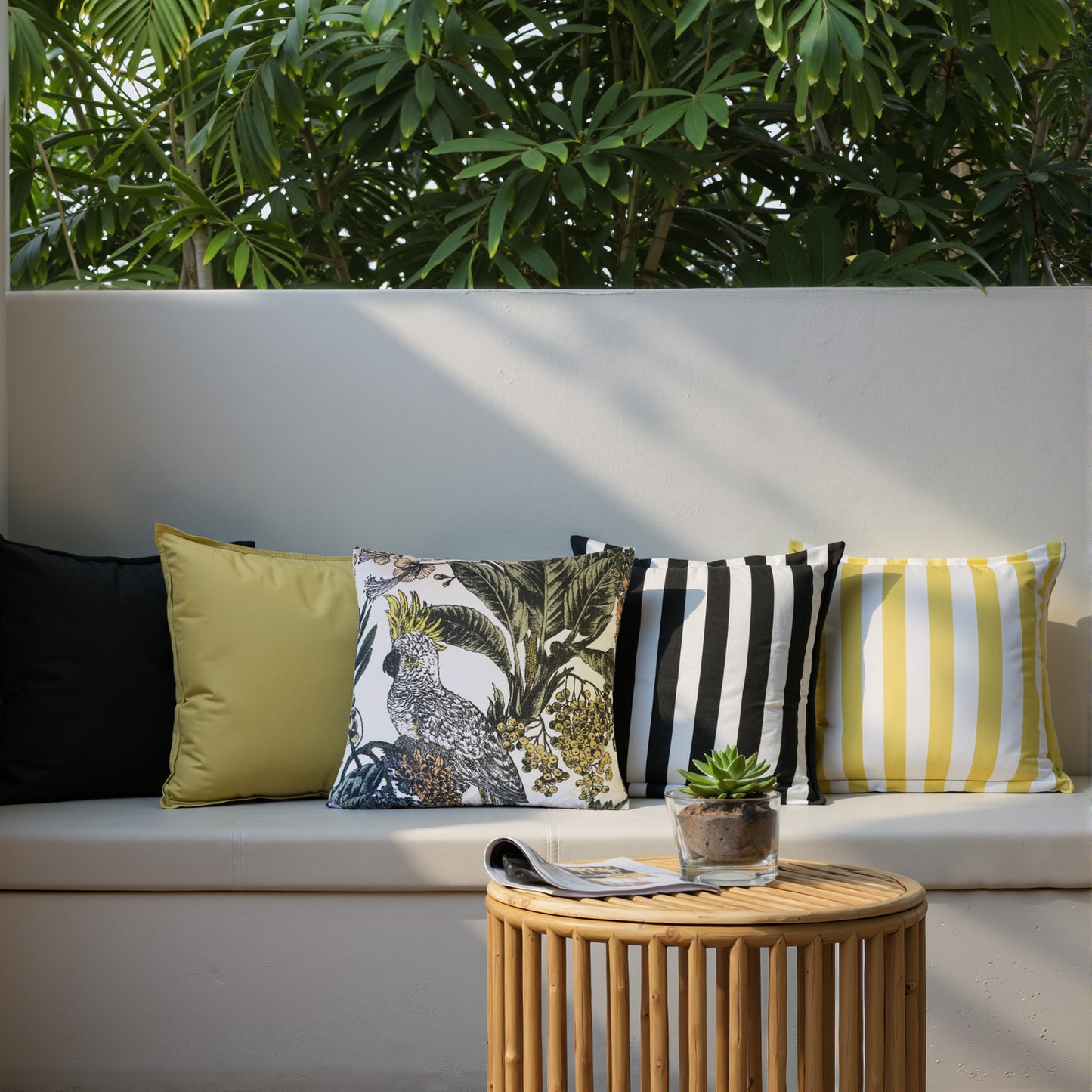 Zaab Cockatoo Outdoor Cushion