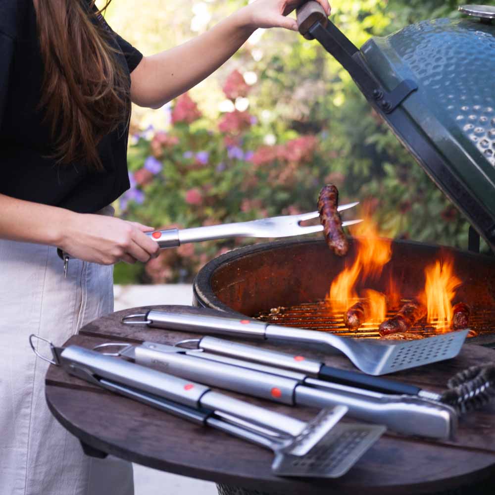 Joseph Joseph Grillout BBQ Turner Tongs With Retractable Head at MyHouse