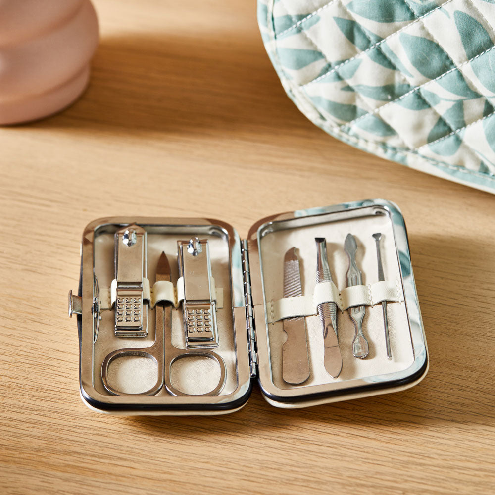 Made of this Nail Kit Set