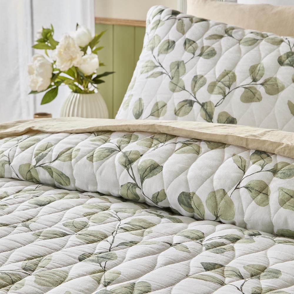 MyHouse Callahan Coverlet Set