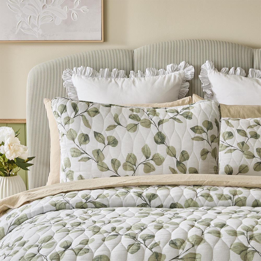 MyHouse Callahan Coverlet Set