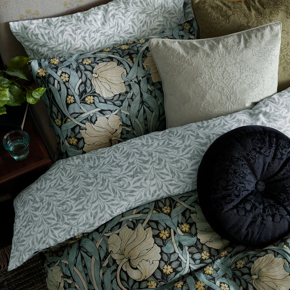 William Morris At Home Pimpernel Quilt Cover Set