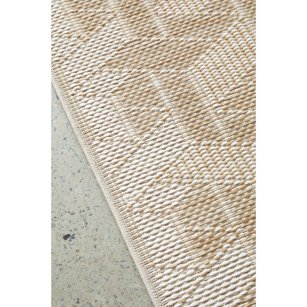 Indoor/outdoor natural weave look rug detail image - MyHouse
