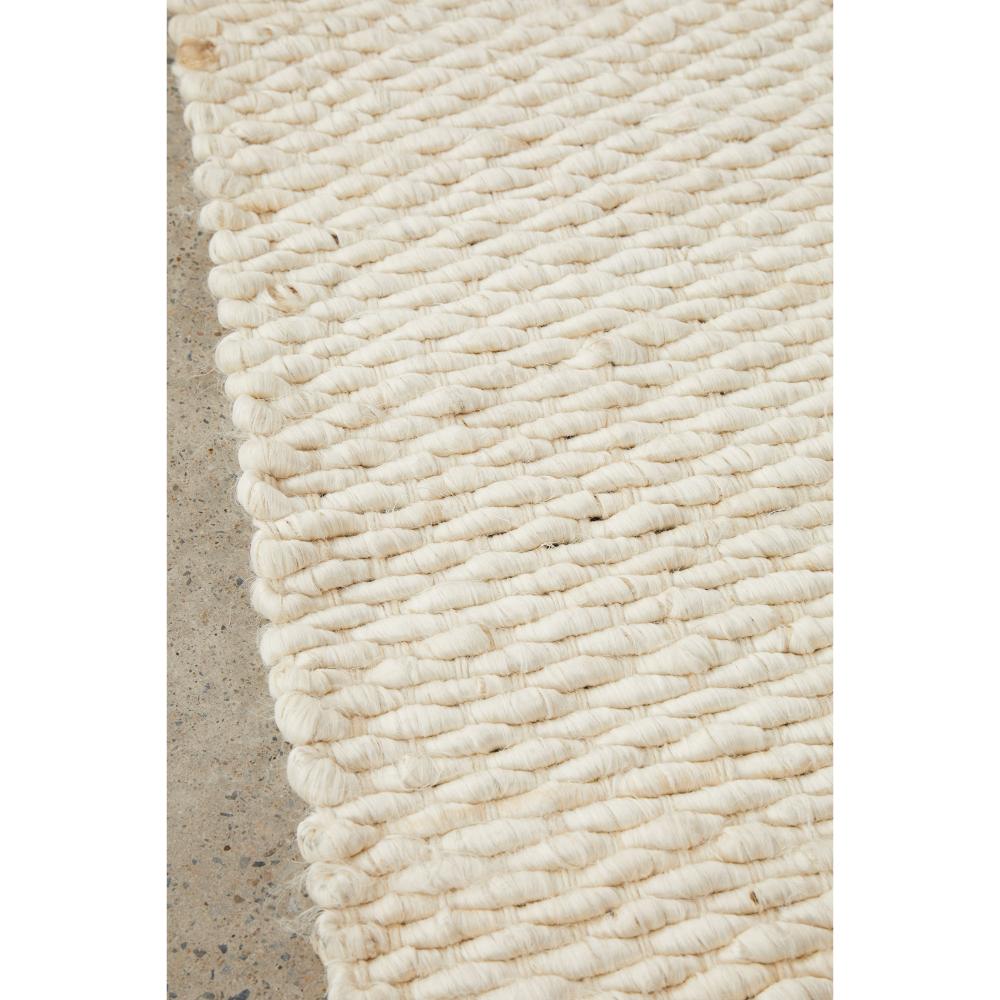 Cream white Jute Hampton hallway rug detail image - MyHouse