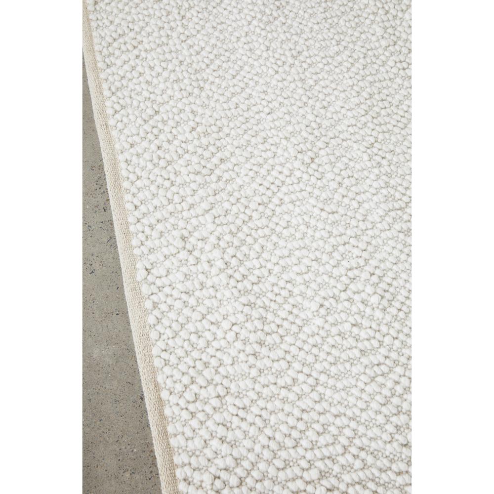 White boucle rug detail image - MyHouse