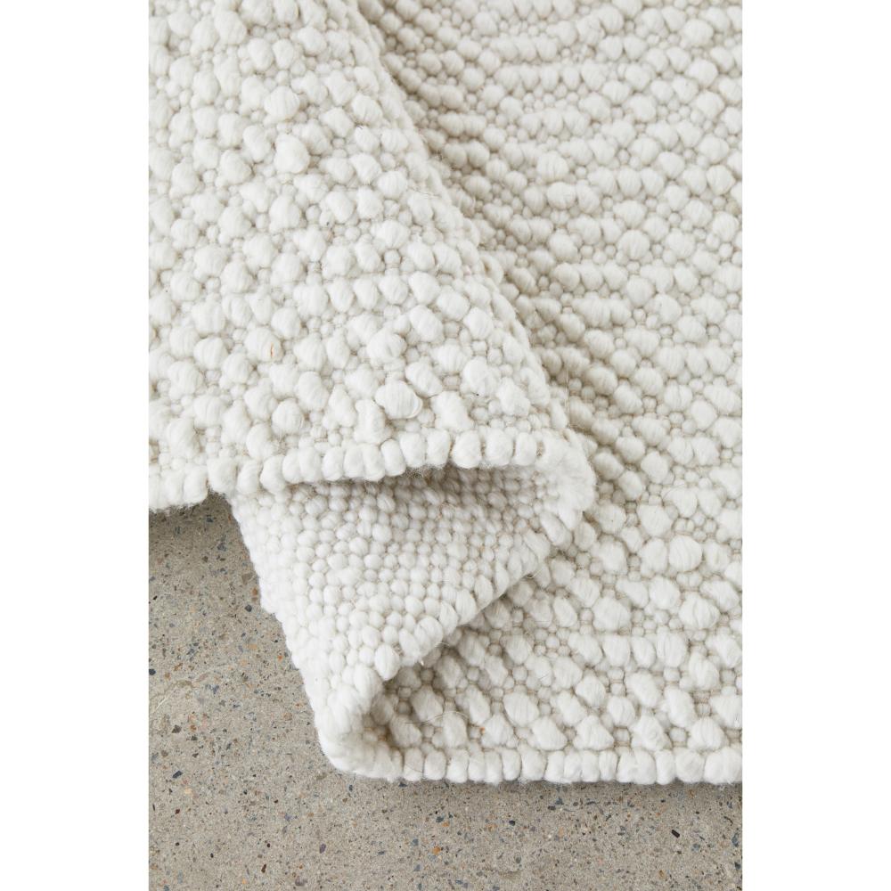White boucle rug detail image - MyHouse