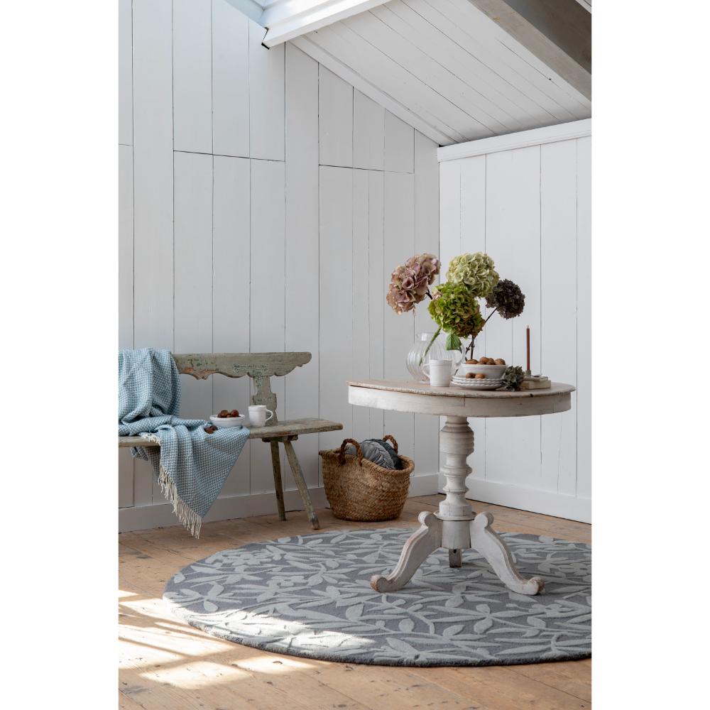 Laura Ashley Cleavers Round Rug