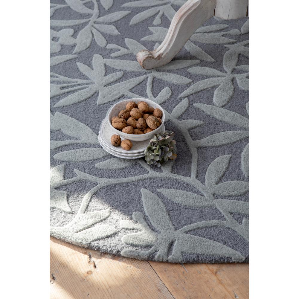 Laura Ashley Cleavers Round Rug