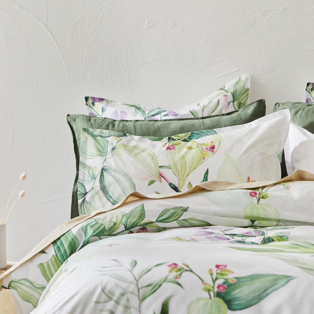 Iris Quilt Cover Set