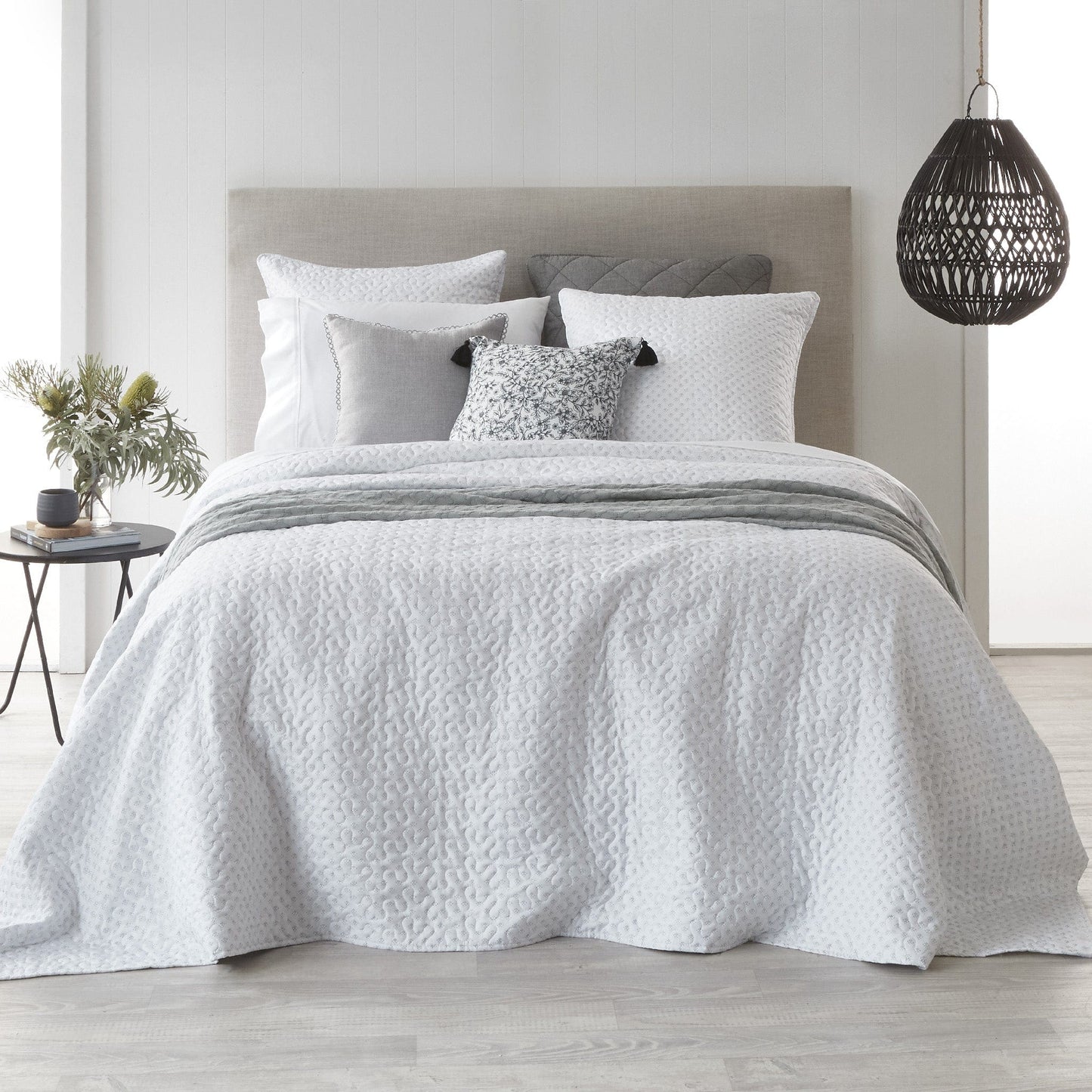 Aja Coverlet Queen/King