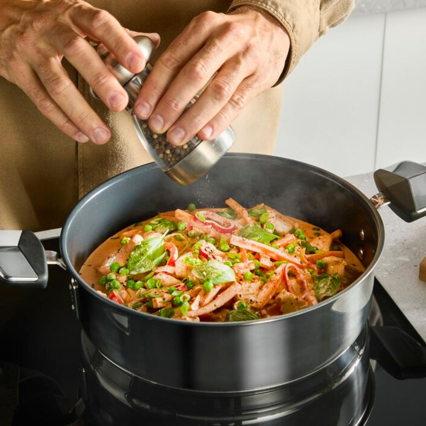 Tefal Space+ Emotion+ Induction Stainless Steel Non-Stick Shallowpan 26cm & Lid