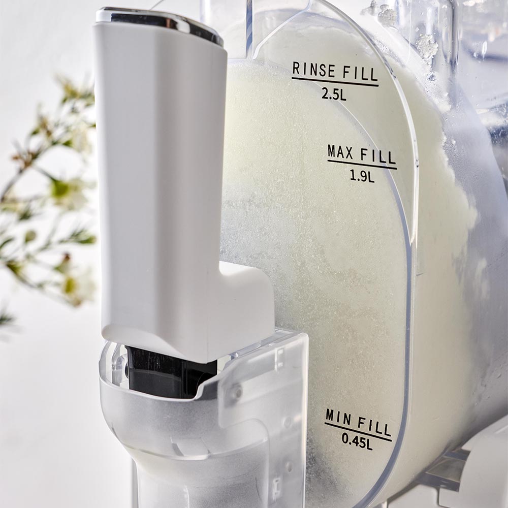 Baccarat The Swirle Slushie Maker 2.5L White
