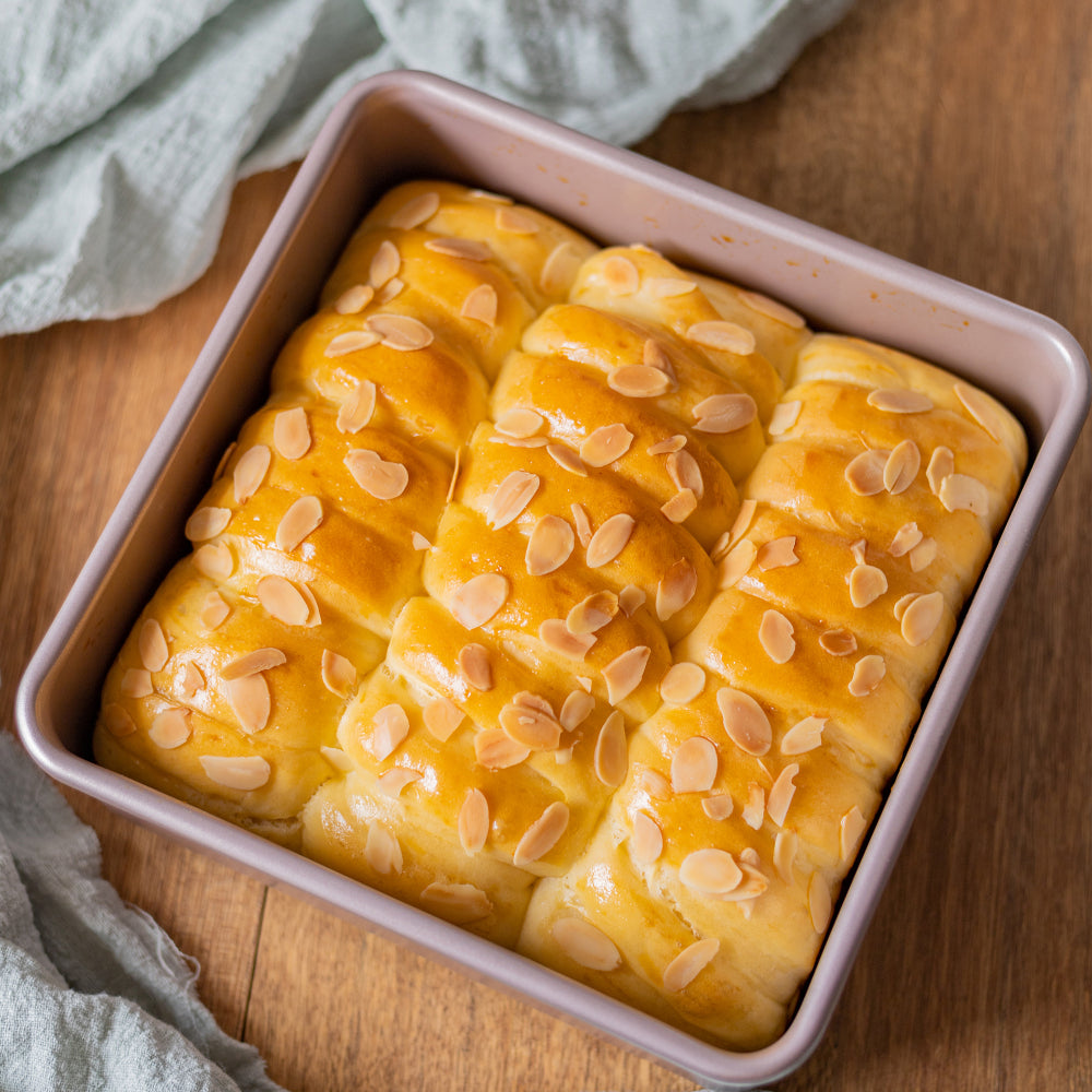 Chefmade Square Cake Pan With Loose Base 22cm
