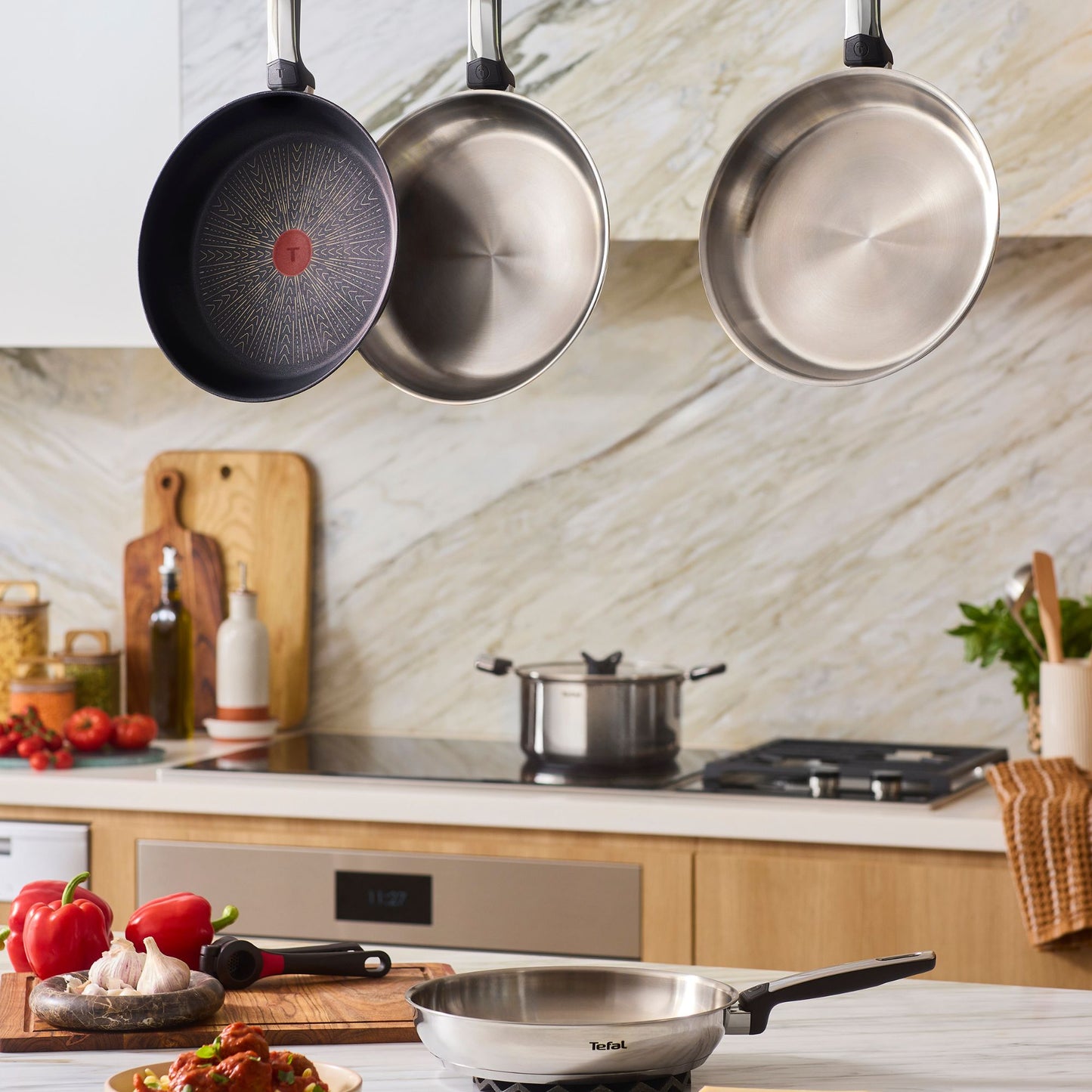 Tefal Emotion+ Flavors Induction Stainless Steel Oil Concentrating Non-Stick Frypan 24cm