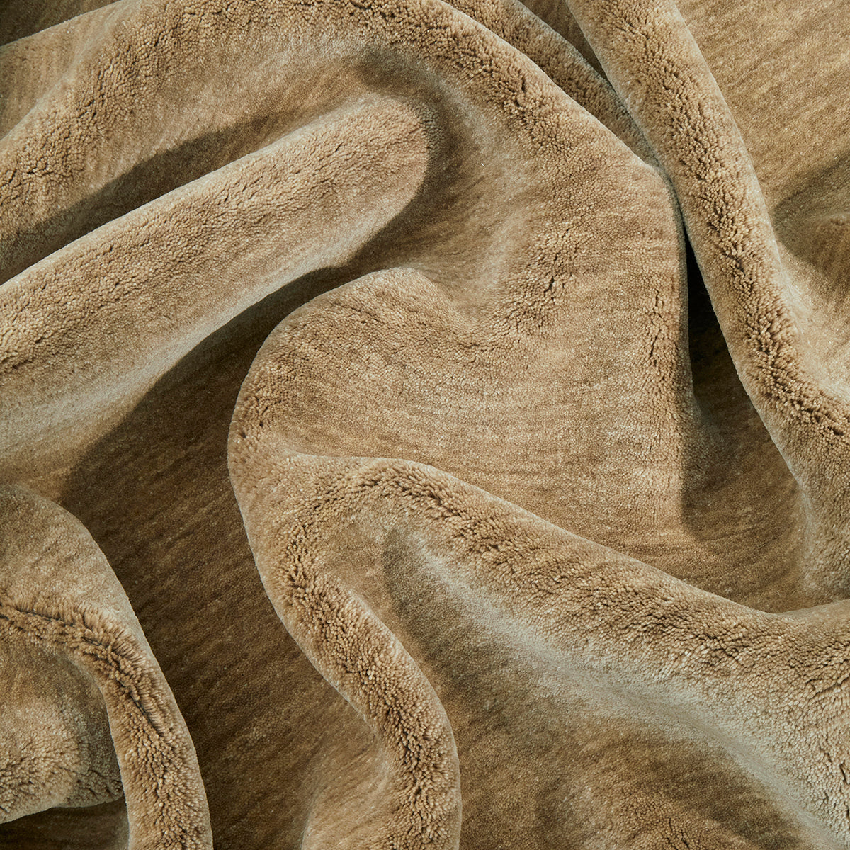 Conscious Loom Kinship Runner