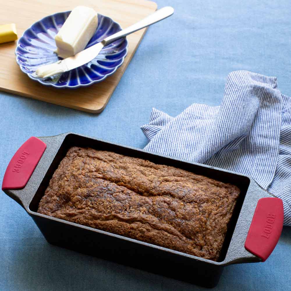 Lodge Cast Iron Loaf Pan 21.6 x 11.4cm