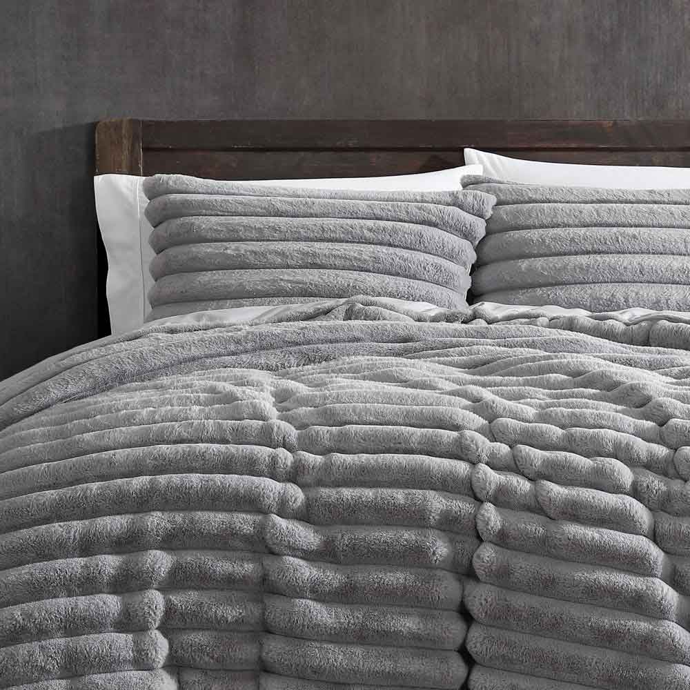 Ardor Jax Chunky Faux Fur Quilt Cover Set