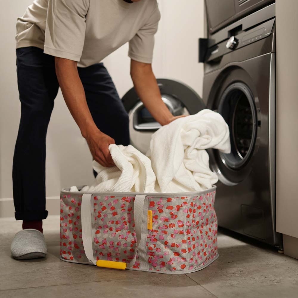 Joseph Joseph Hold-All Collapsible 35L Laundry Basket Peach Blossom