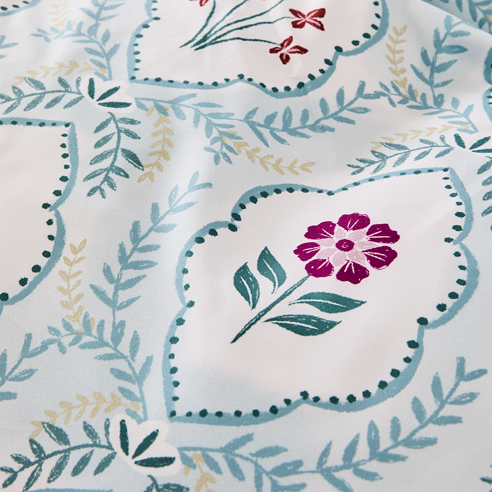 Adorn Living Petunia Quilt Cover Set
