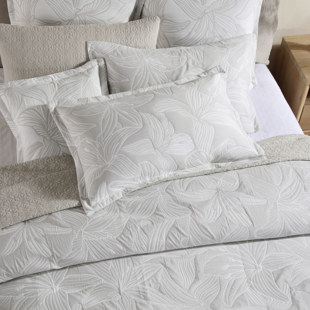 Platinum Collection Grace Quilt Cover Set