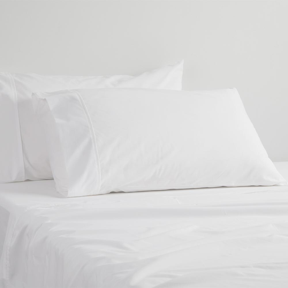 Logan & Mason Poly/Cotton Percale Sheet Set