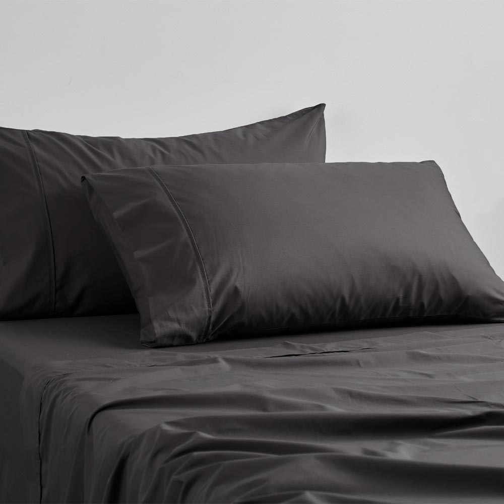 Logan & Mason Poly/Cotton Percale Sheet Set