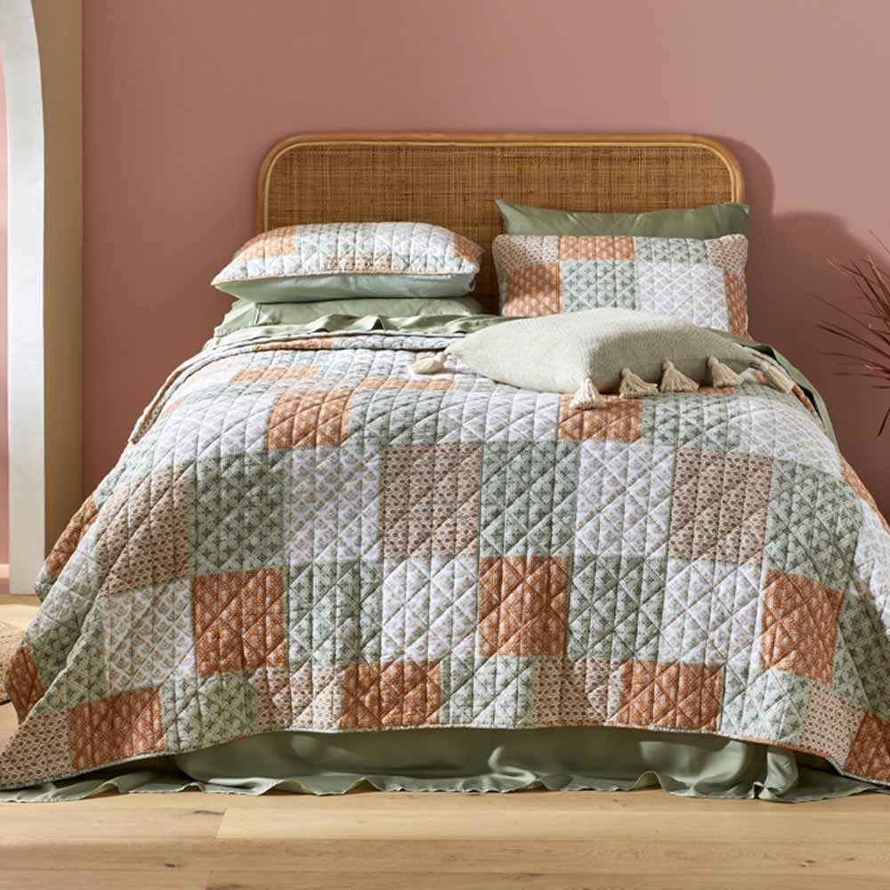 MyHouse Harriet Coverlet Set