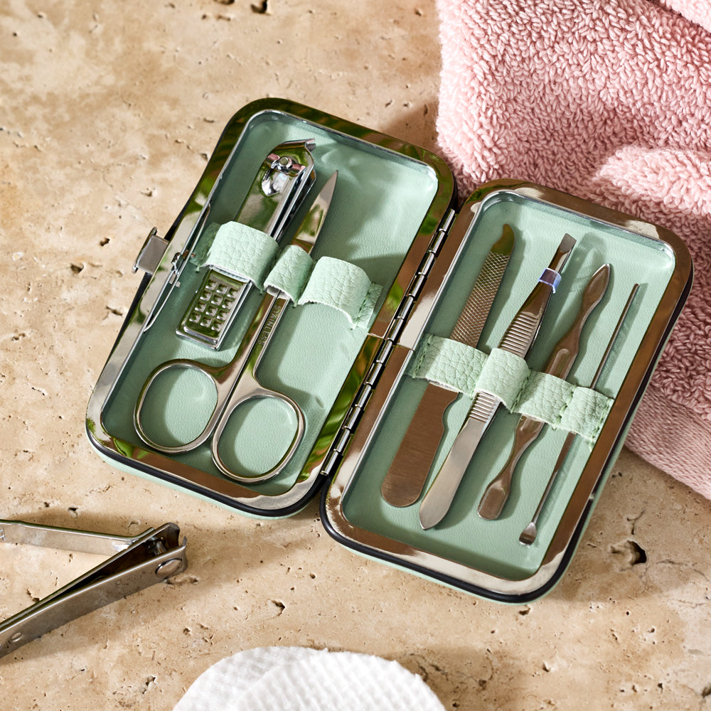 Made of this Nail Kit Set