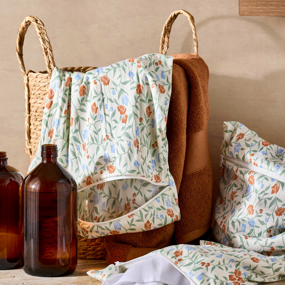 Made of this Set of 3 Laundry Wash Bags