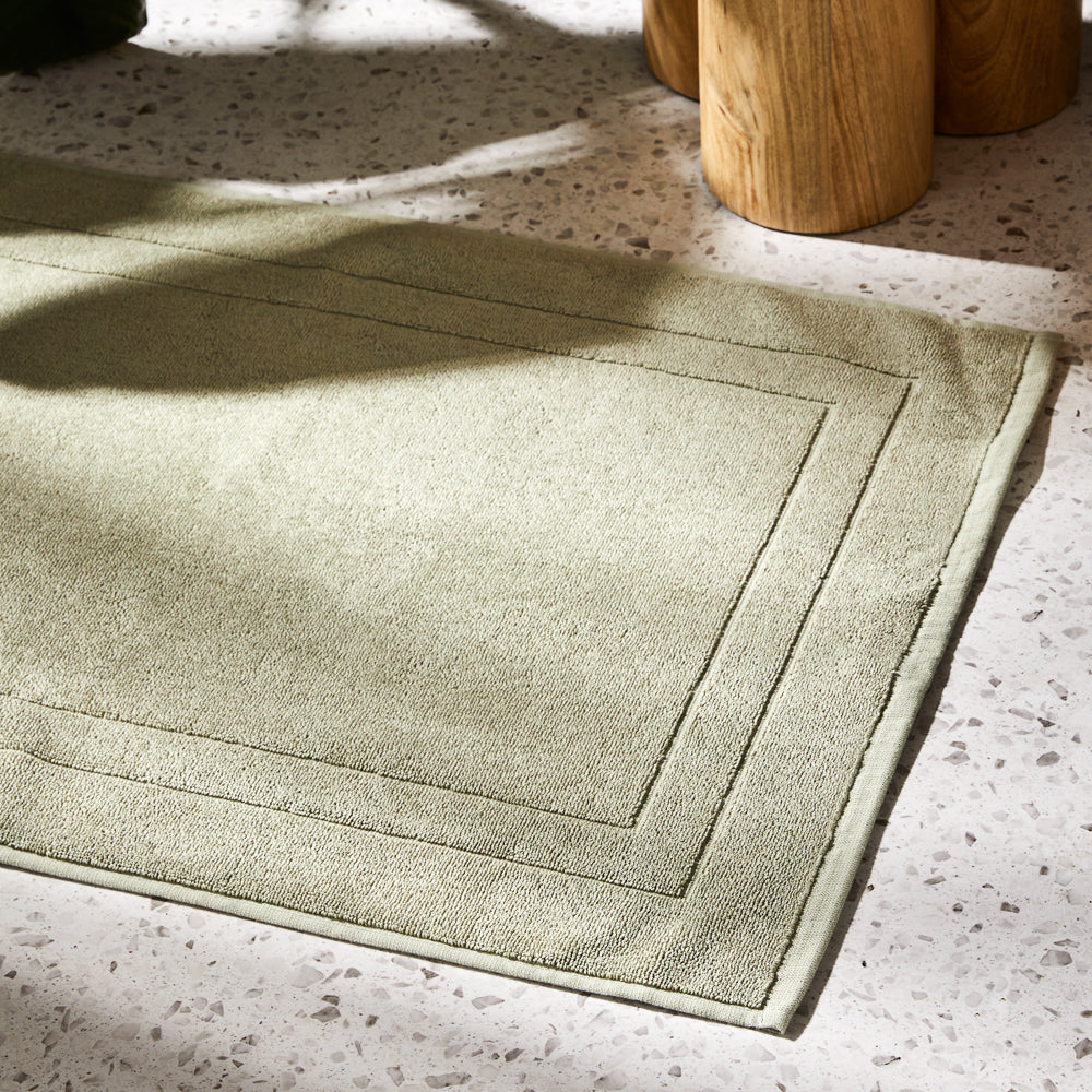 Alex Liddy Towel Range Clearance