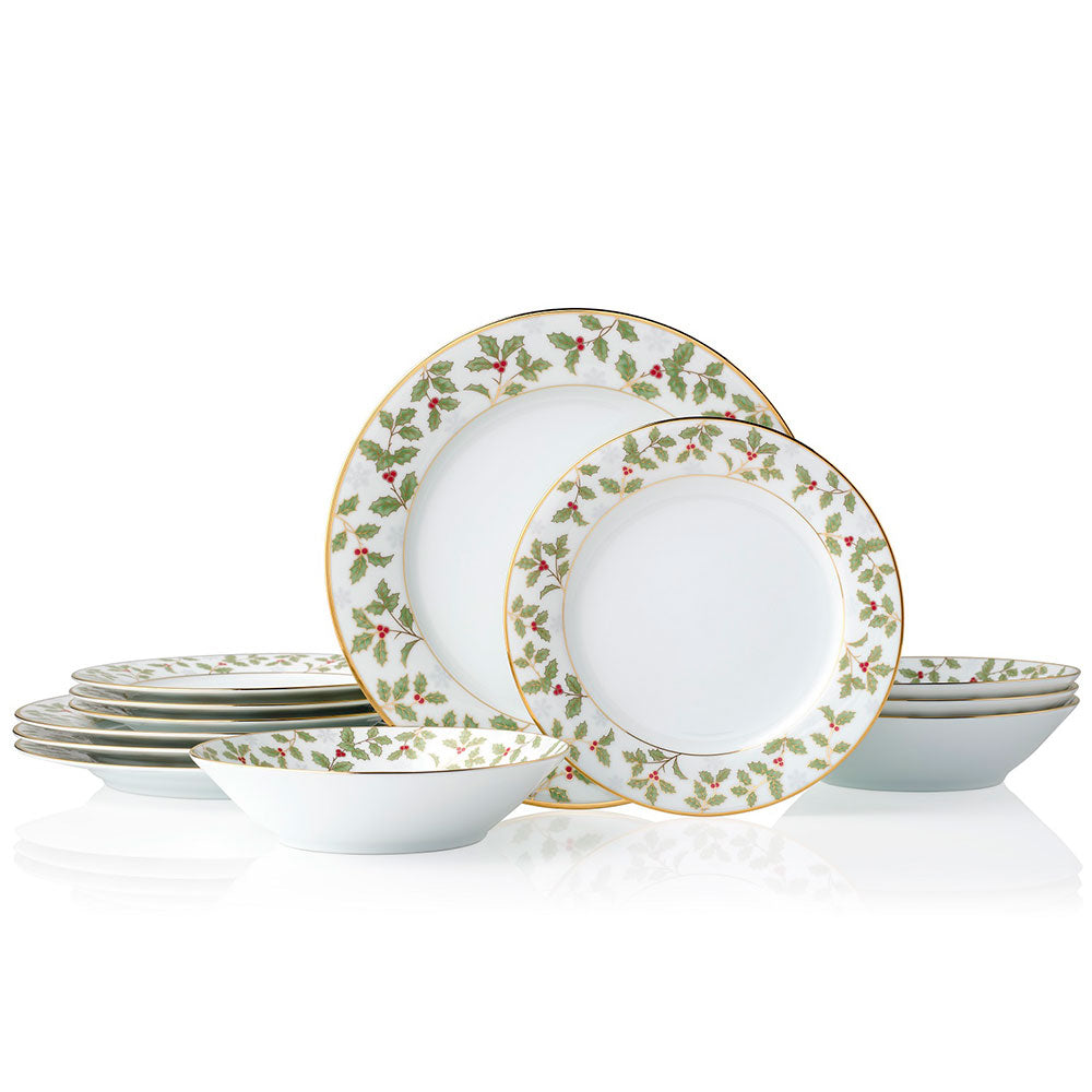 Noritake Holly and Berry 12 Piece Dinner Set