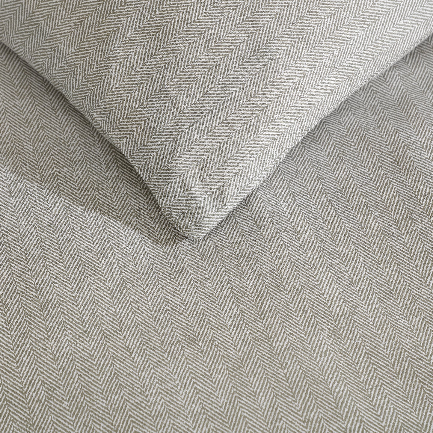 Kenneth Cole Herringbone Quilt Cover Set
