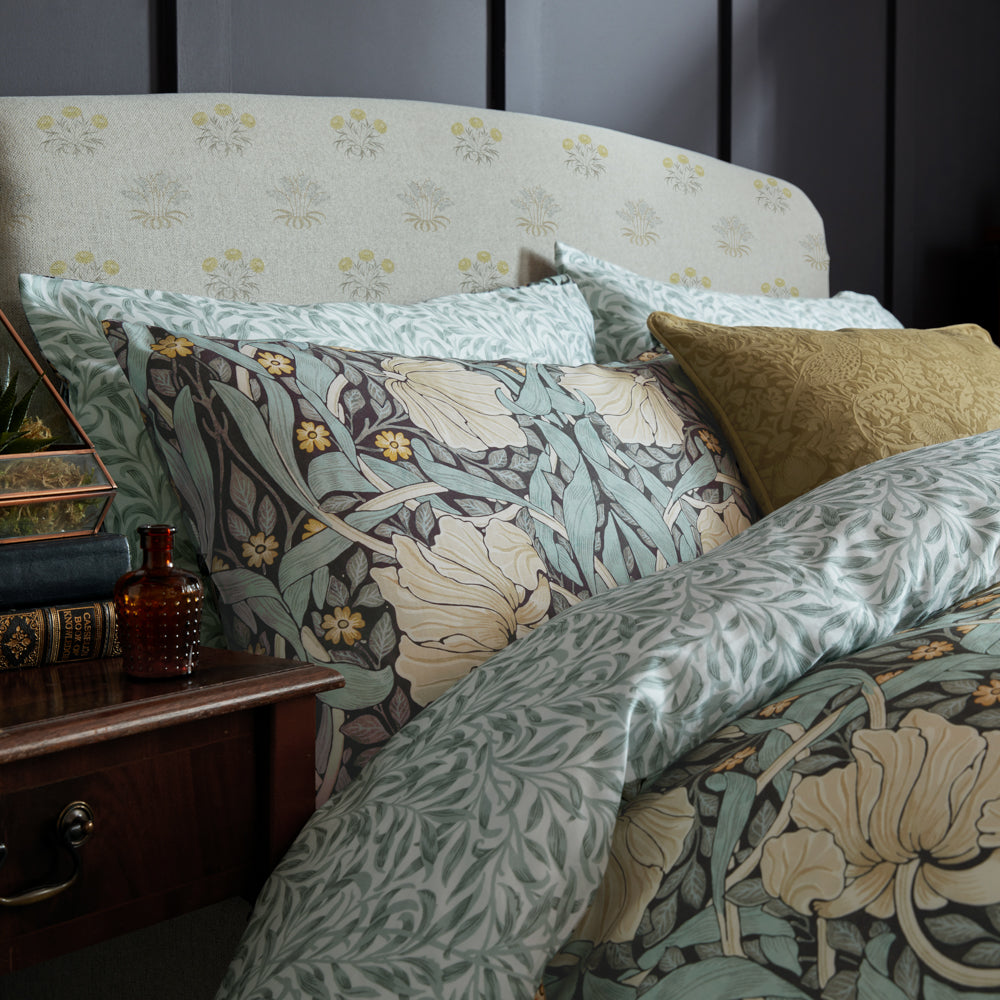 William Morris At Home Pimpernel Quilt Cover Set