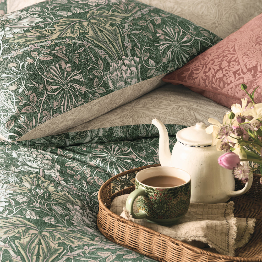 William Morris At Home Honeysuckle & Tulip Quilt Cover Set