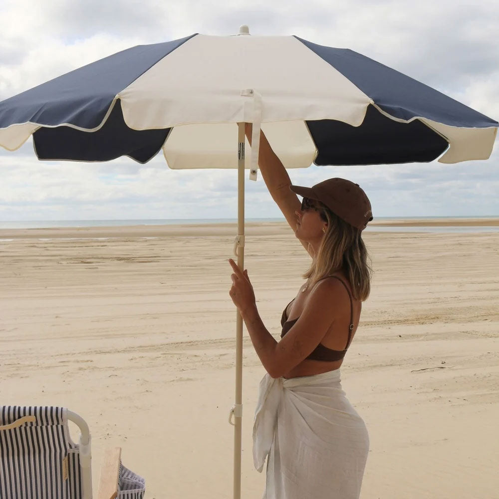 SUNNYLiFE Compact Beach Umbrella