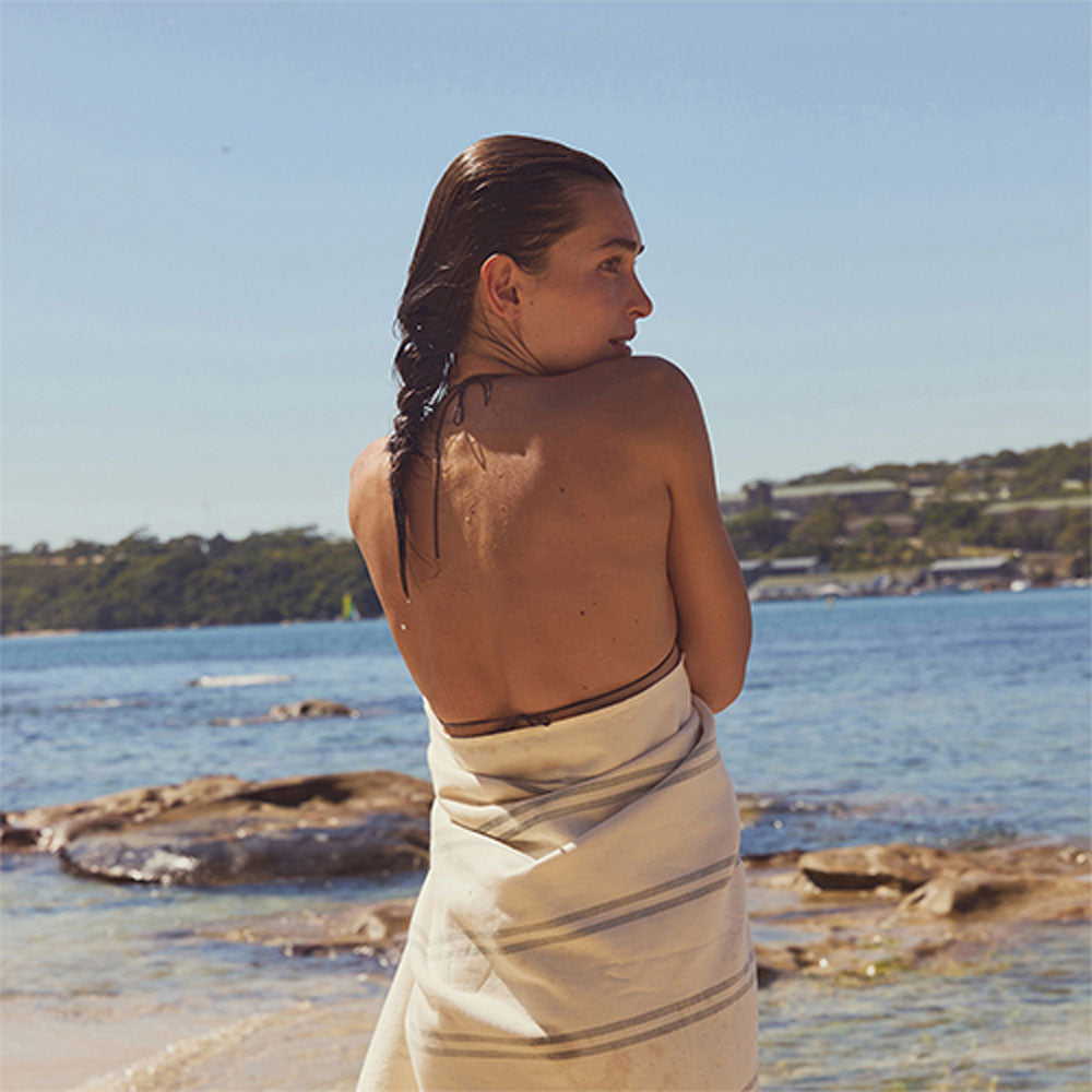 SUNNYLiFE Fouta Beach Towel