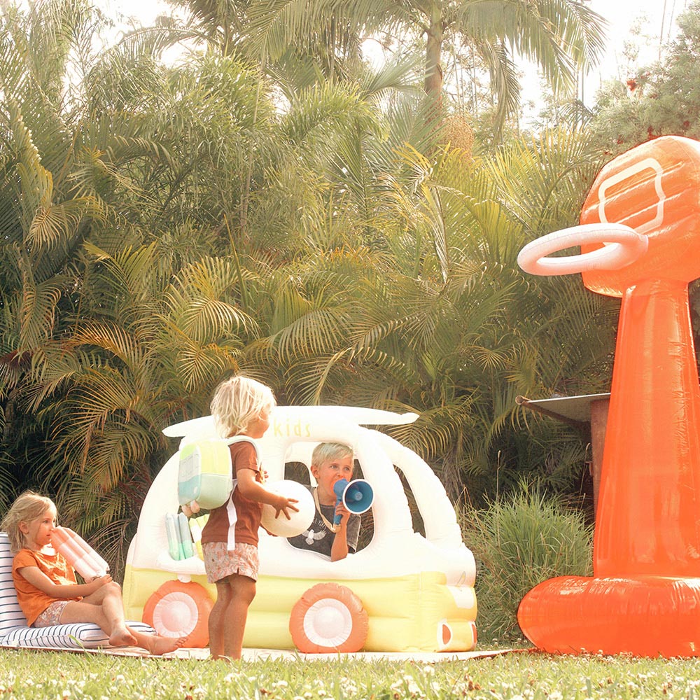 SUNNYLiFE Inflatable Cubby Ice Cream Van