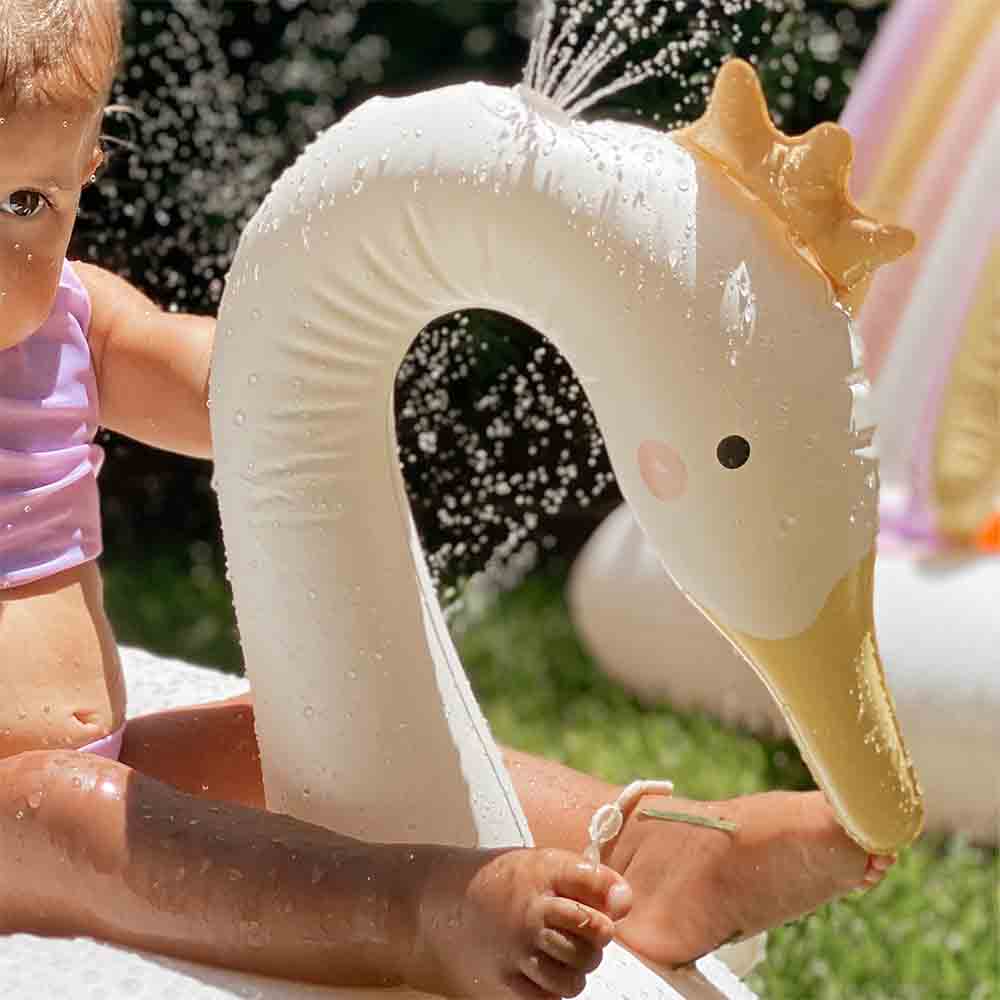 SUNNYLiFE Inflatable Sprinkler Princess Swan