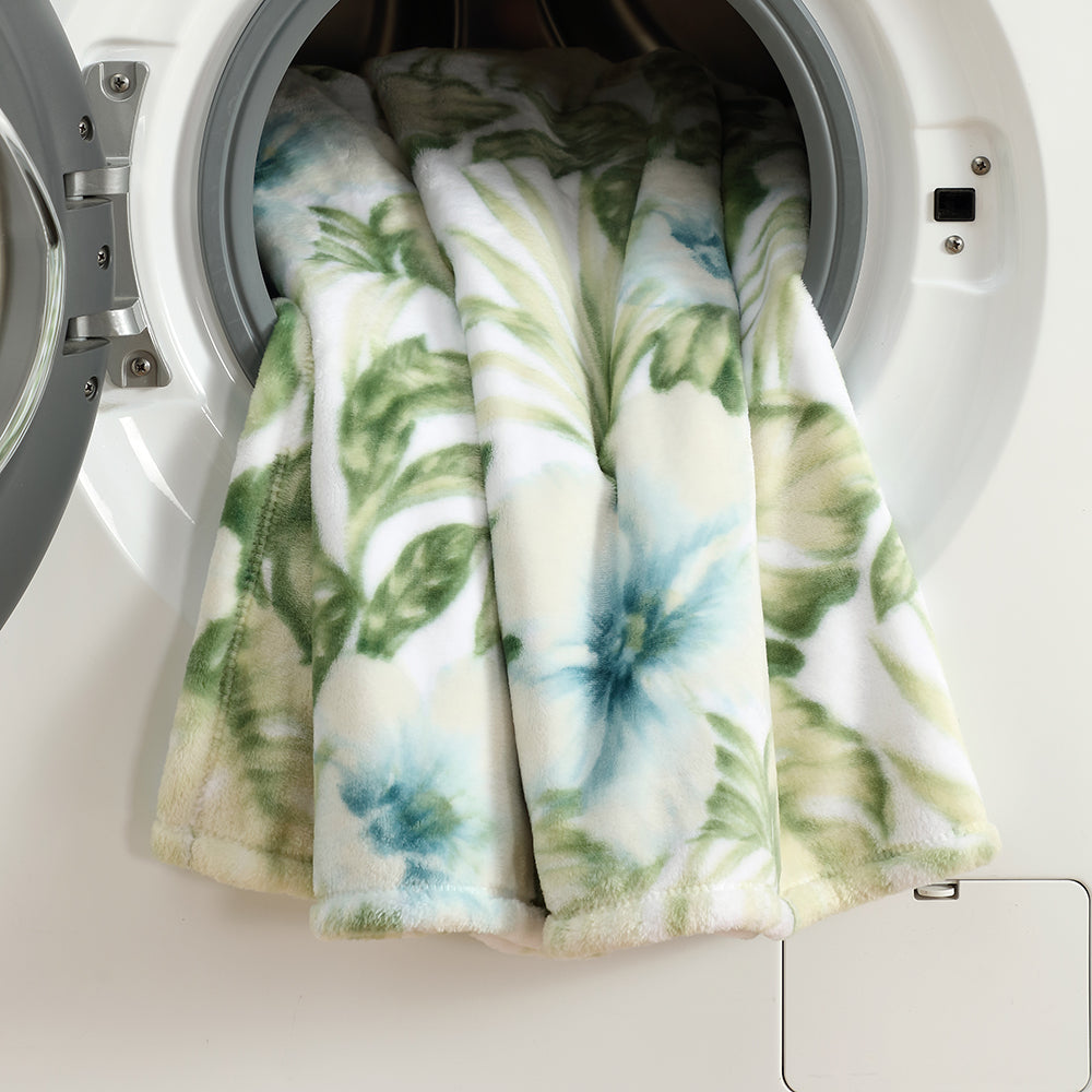 Tommy Bahama Home Alba Botanical Throw