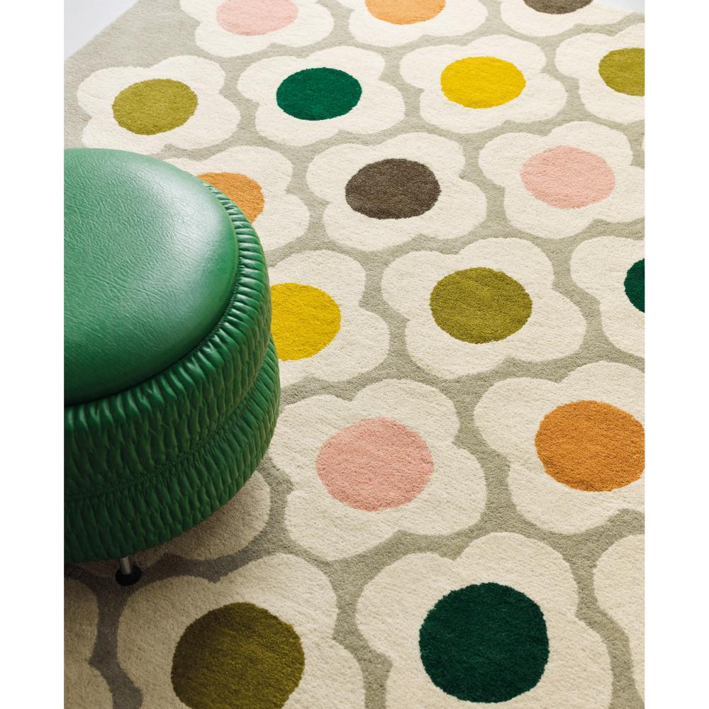 Spot Flower Wool Rug Multicolour with green stool - MyHouse
