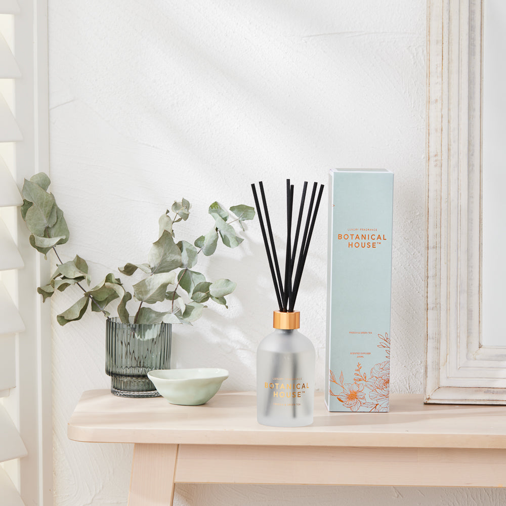 Botanical House Diffuser Freesia & Green Tea