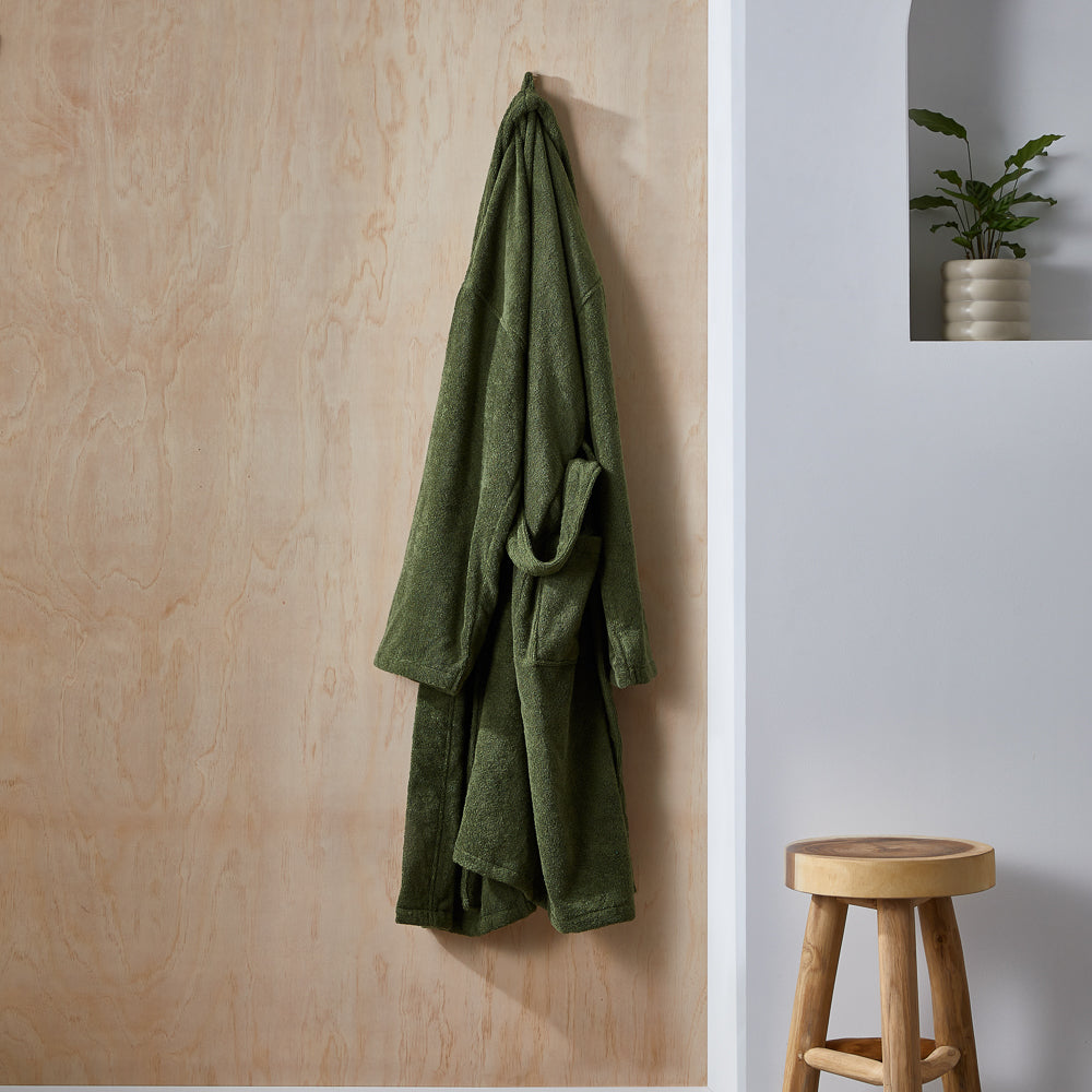 Arlo Terry Robe