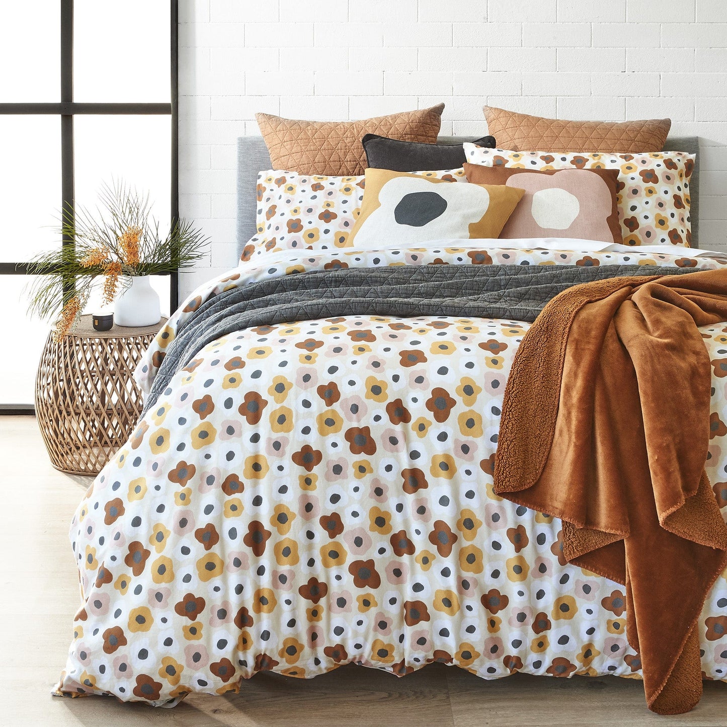 Alex Liddy Daisy Quilt Cover Double