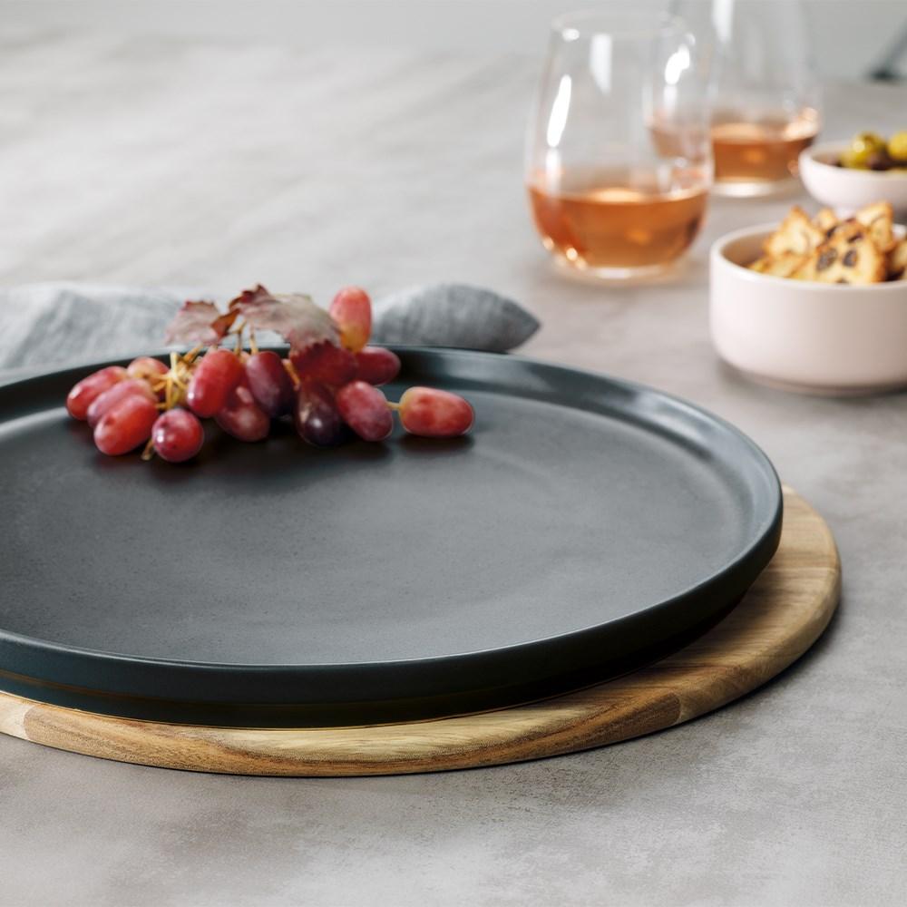 Alex Liddy Share Round Stoneware Serving Platter 32cm Black